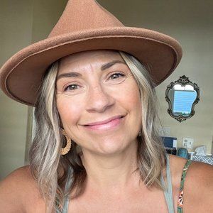 Meet your Posher, Joanna :)